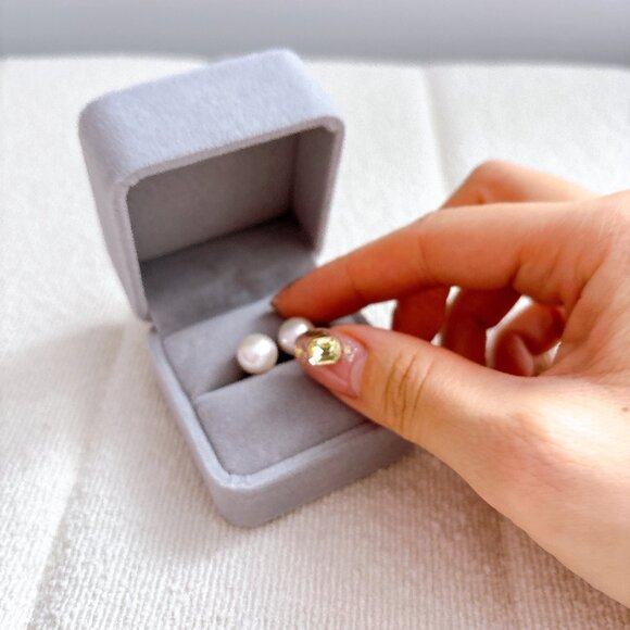 BRAND NEW REAL PEARL EARRINGS - Picture 7 of 7